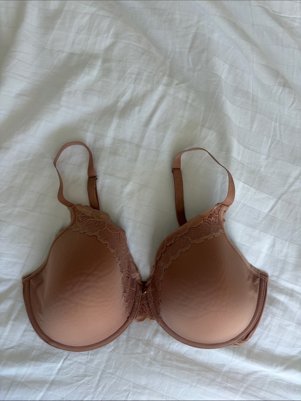 Natori T-Shirt Bra in Nude Brown with Lace Accents